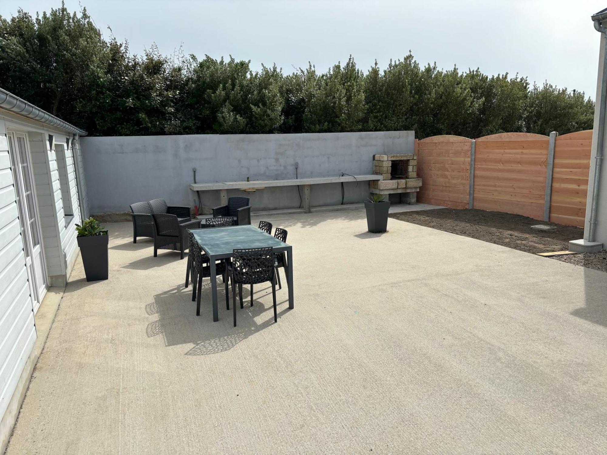 Gite Acces Direct A La Plage Du Dday Saint-Marcouf 外观 照片